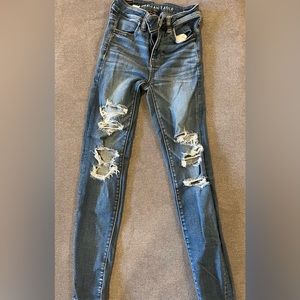 American Eagle. Next level stretch. Size 00
